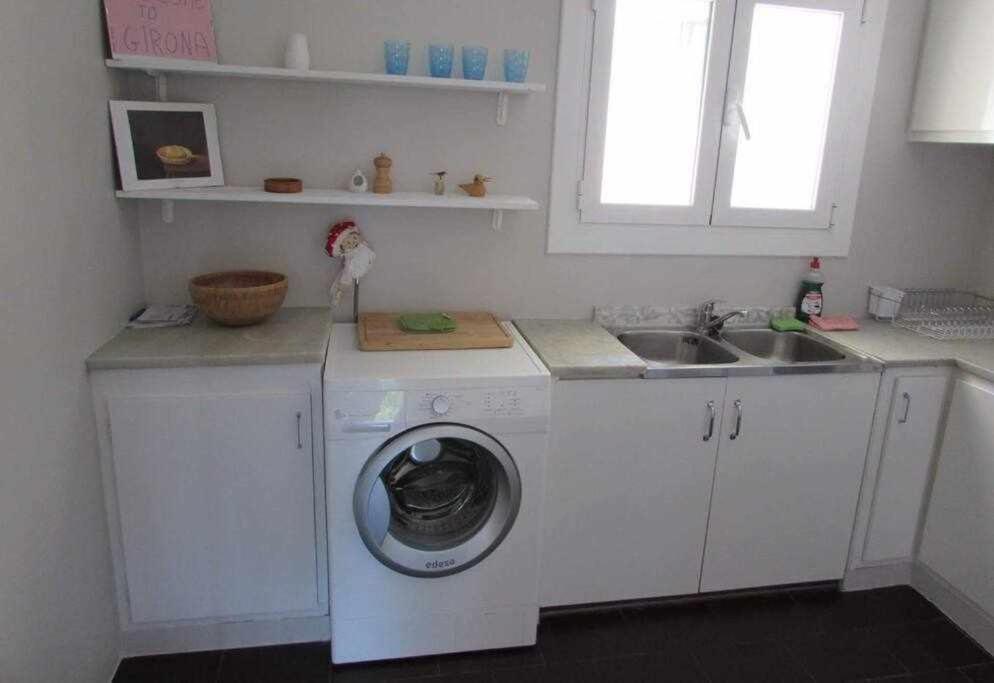 Apartamento Con Increibles Vistas Y Terraza Girona Eksteriør billede